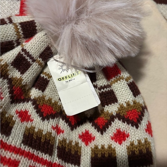 Offline by aerie Beanie and Scarf Blanket NWT main image 4